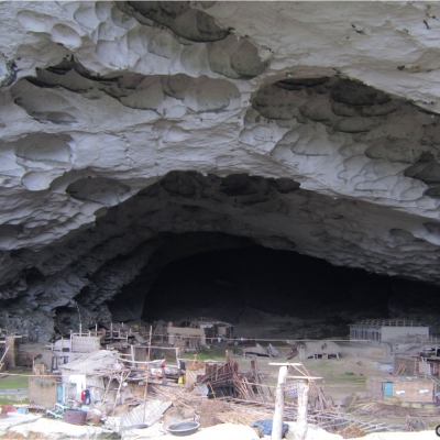 village_grotte5.jpg